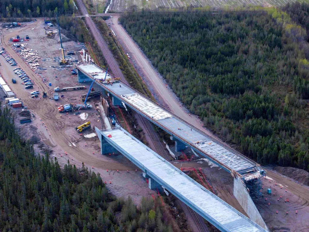 Groupe Riverin : Tablier de pont autoroute 70, la Baie.